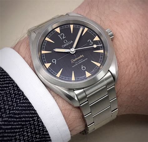 omega railmaster master chronometer